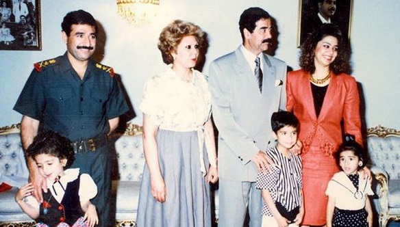 آنکه ویران کرد و او که ساخت