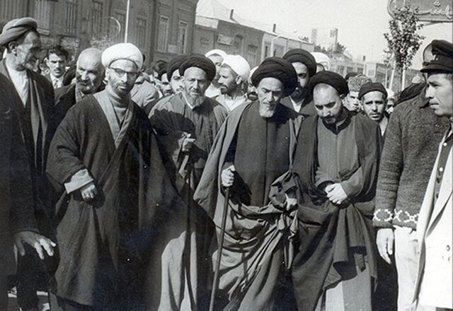 سنگ‌تمام آیت‌الله