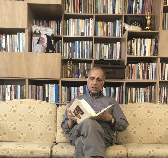 همه وقایع زیر نورافکن های رسمی نمی گذرد