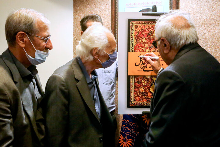 حسن انوری: نمی‌توان گفت که حافظ از نظر فکری مانند فیلسوف است