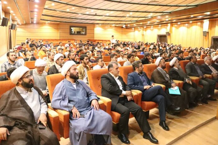 واقعیت‌ اعتراضات و اغتشاشات با بازنمایی آن در رسانه‌های غربی از زمین تا آسمان است