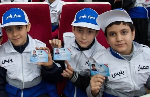 گفتگو با کوچک‌ترین همیاران پلیس راهور