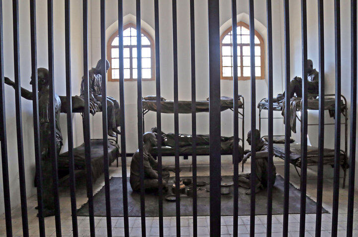 مدیر باغ‌موزه قصر خواستار شد: بند زنان زندان بازسازی شود 