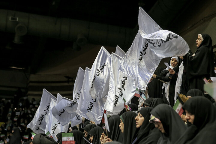 گردهمایی دختران انقلاب ۱۰ آذر در ورزشگاه شیرودی برگزار می‌شود