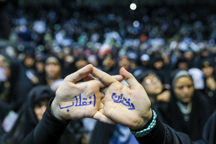 گردهمایی دختران انقلاب ۱۰ آذر در ورزشگاه شیرودی برگزار می‌شود