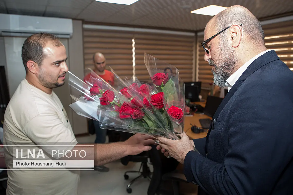 بازدید رییس بنیاد مستضعفان از خبرگزاری کا 118 به مناسبت روز خبرنگار