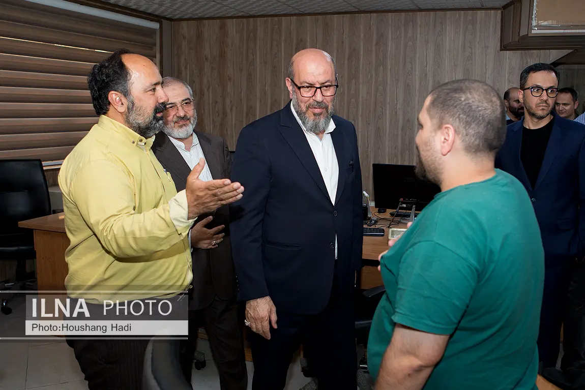 بازدید رییس بنیاد مستضعفان از خبرگزاری کا 118 به مناسبت روز خبرنگار