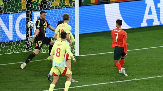 tag_reuters.com_2025_newsml_UP1EL681KMPOG_19673849_768x432